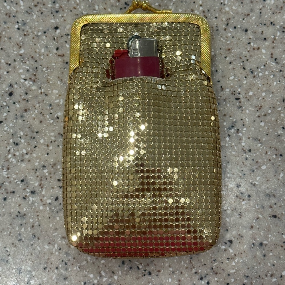 Gold Metal Mesh cigarette case with lighter pocket. Never used. - Picture 3 of 8
